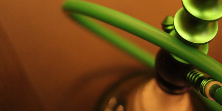 Cómo preparar una cachimba con marihuana